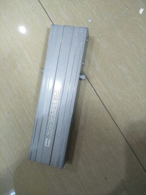 Fermeture automatique réglable pour les portes en verre modernes