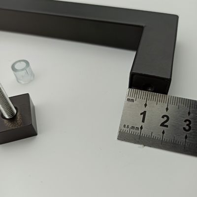 Bonne conception en acier inoxydable304 poignée de porte pour salle de bain portes en verre en noir mat