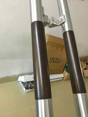 Design moderne porte en verre trempé poignée avec acier inoxydable et ponçage finition