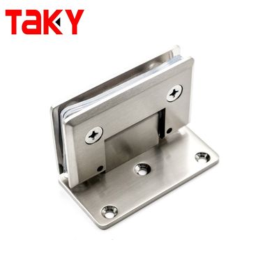 Finition en chrome pour porte de douche