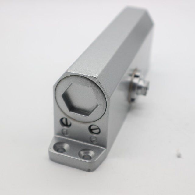 Fermeture de porte anti-incendie avec aluminium en alliage de design coulissant automatique Taille de porte inférieure à 950 mm
